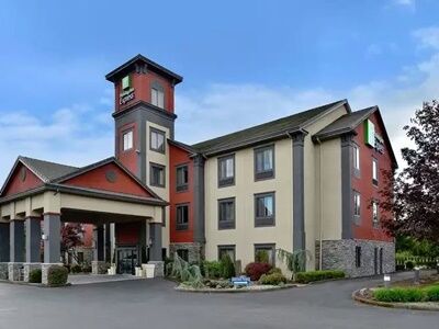 Express North By Ihg Hotel 3*